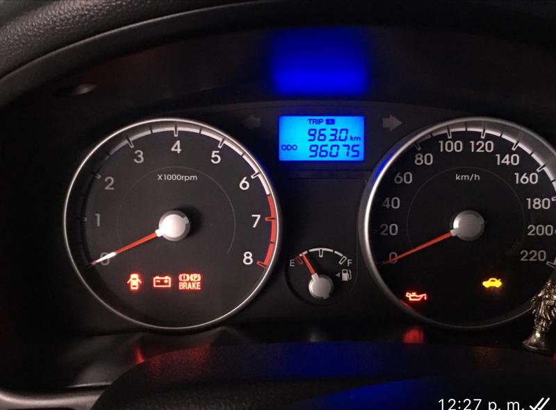 Hyundai Accent • 2011 • 96,000 km 3