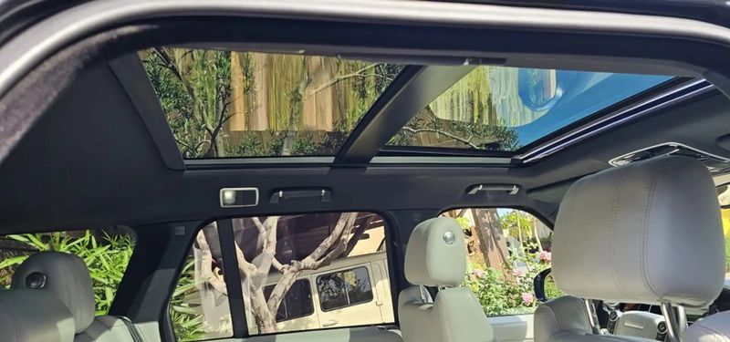 Land Rover Range Rover • 2016 • 197,000 km 2