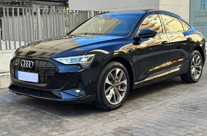 Audi e-tron • 2020 • 80,400 km 7