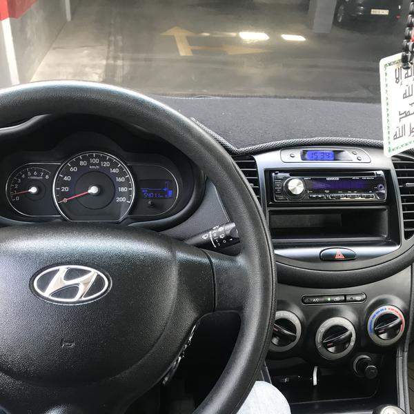 Hyundai i10 • 2011 • 54,000 km 5
