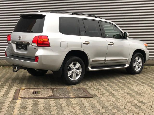 Toyota Land Cruiser • 2015 • 56,319 km 13