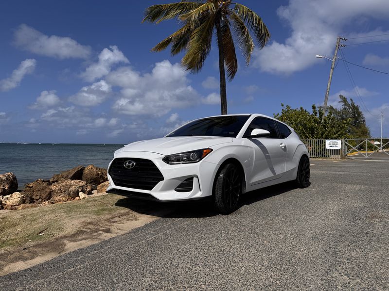 Hyundai Veloster • 2021 • 48,100 mi 1