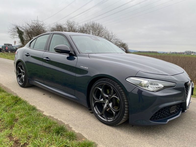 Alfa Romeo Giulia • 2017 • 148,000 km 1