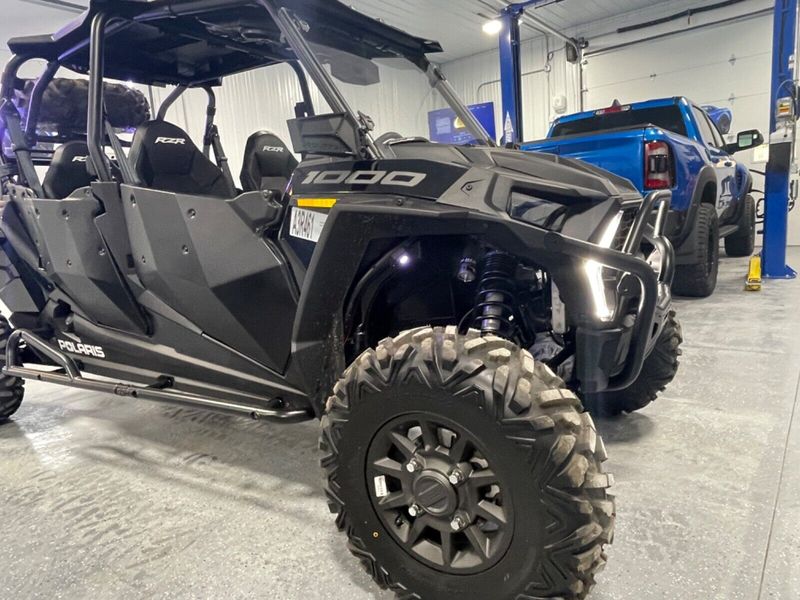 Other Polaris RZR XP4 1000 SXS • 2022 • 8 km 2