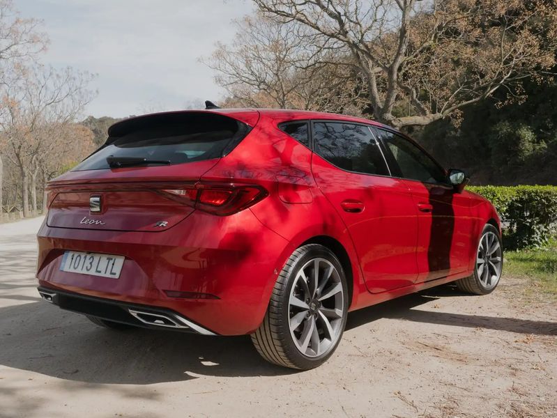 Seat Leon • 2021 • 32,500 km 4