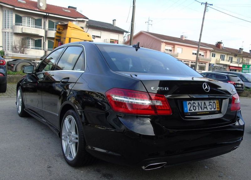 Mercedes-Benz E • 2012 • 240,211 km 3