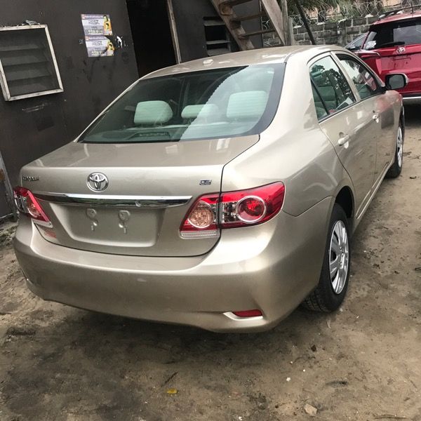 Toyota Corolla XLI • 2010 • 12 km 2