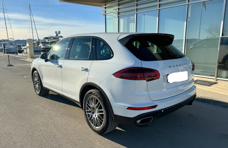 Porsche Cayenne • 2015 • 110,000 km 5