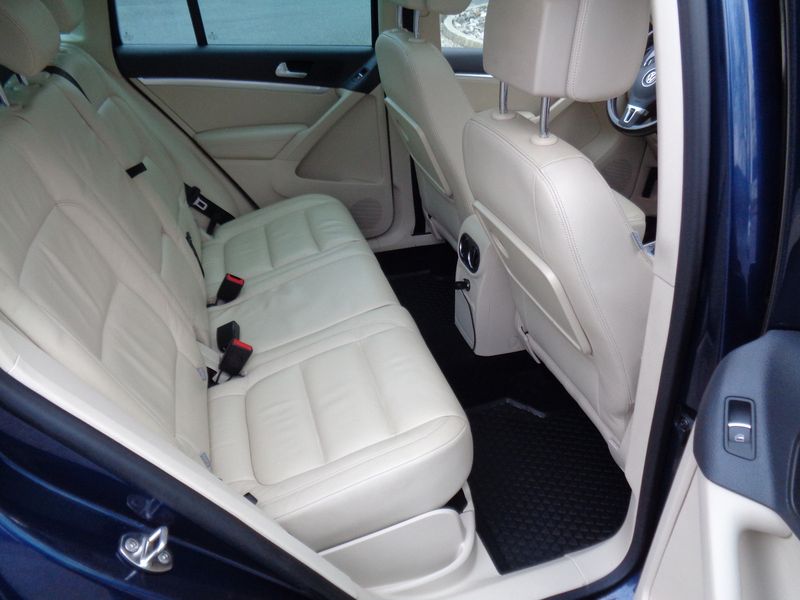 Volkswagen Tiguan • 2012 • 206,300 km 2