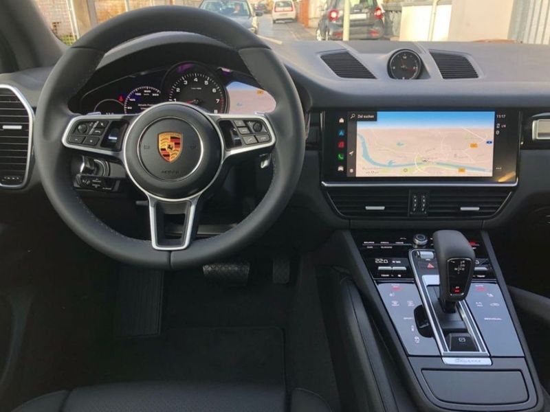 Porsche Cayenne • 2022 • 1,500 km 6