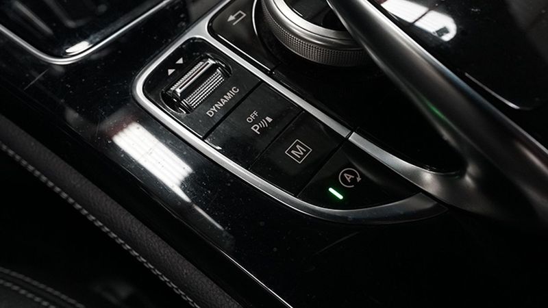 Mercedes-Benz GLC • 2019 • 57,322 km 20