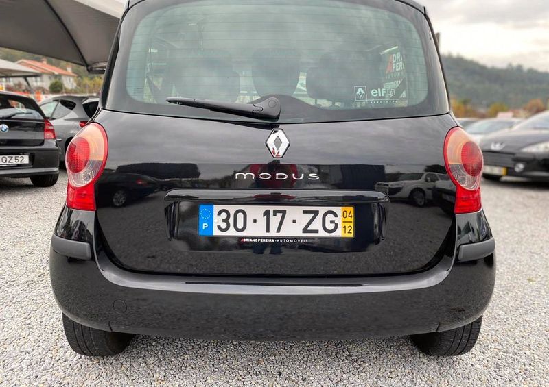 Renault Mégane • 2004 • 180,000 km 2