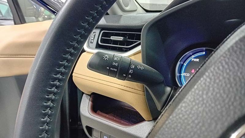 Toyota RAV4 Hybrid • 2020 • 10,501 km 26