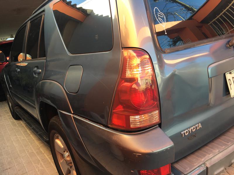 Toyota 4 Runner Limited • 2005 • 153,500 km 4