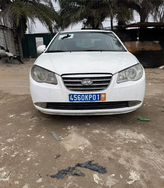 Hyundai Elantra • 2012 • 100,000 km 1
