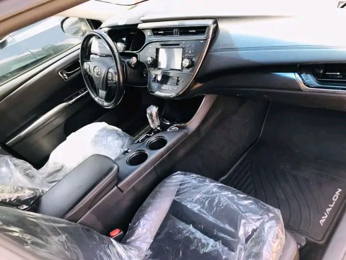 Toyota Avalon • 2021 • 50,000 km 2