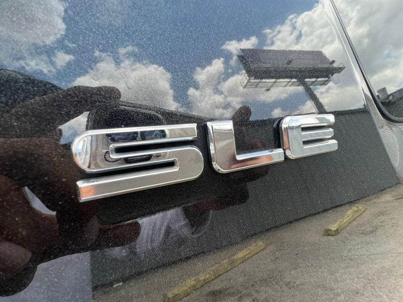 GMC Terrain • 2012 • 115,000 km 10