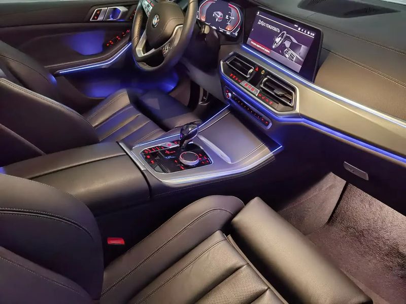 BMW X5 • 2019 • 38,000 km 10