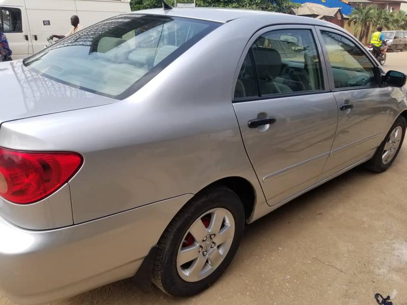 Toyota Corolla • 2007 • 12,000 km 2