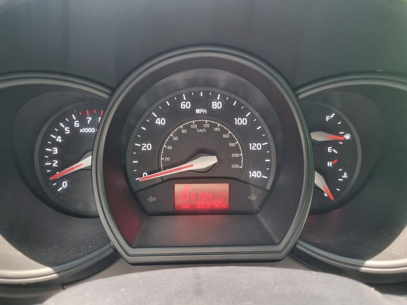 Kia Rio • 2016 • 100,000 km 4