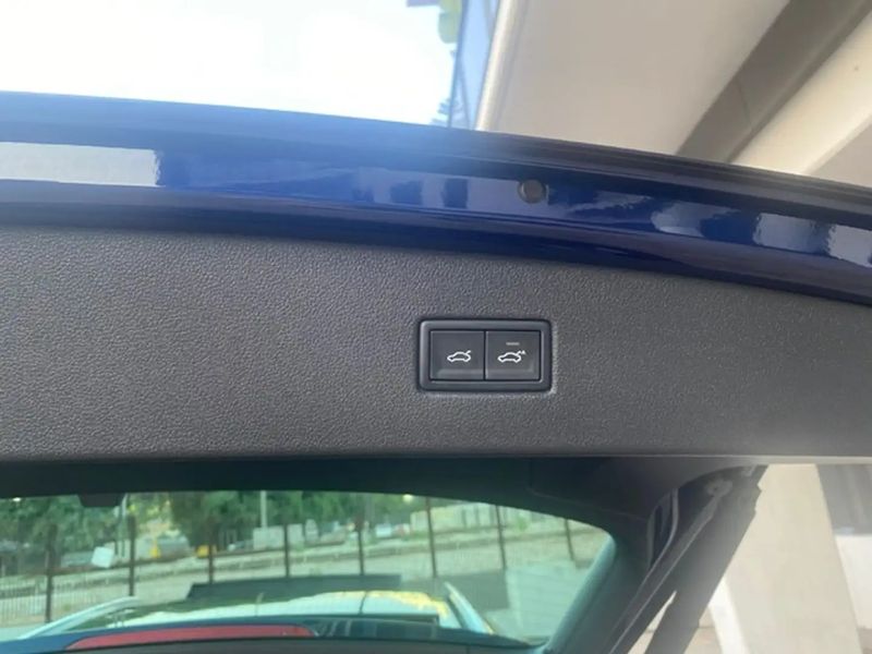 Volkswagen Tiguan • 2017 • 77,000 km 6