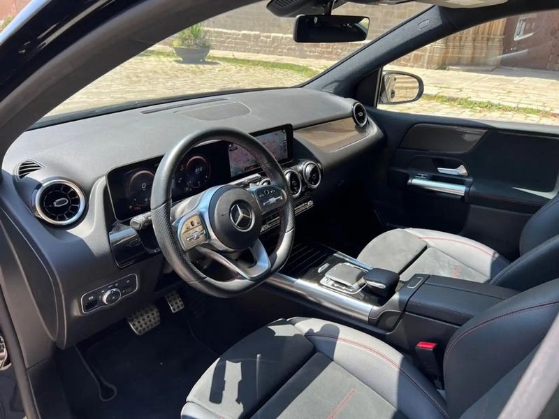 Mercedes-Benz Class B • 2020 • 60,500 km 9