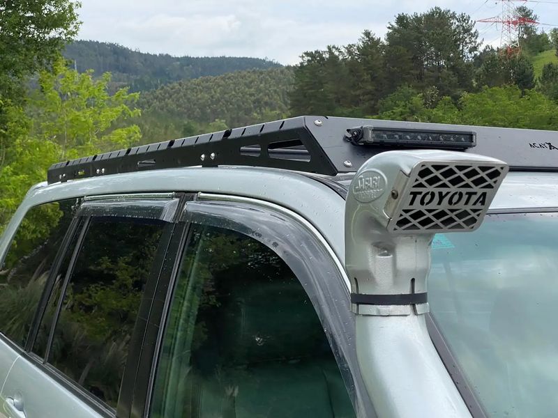 Toyota Land Cruiser • 2004 • 6,000 km 12