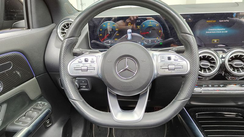 Mercedes-Benz GLA • 2020 • 41,000 km 24