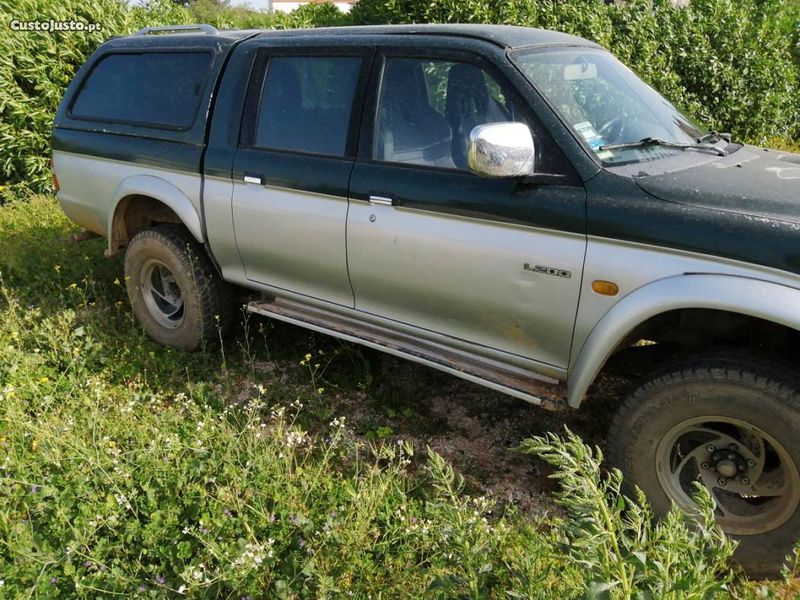 Mitsubishi L200 Pick up Allrad • 2001 • 250,000 km 2