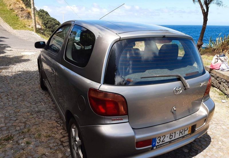 Toyota Yaris • 2001 • 180,000 km 6