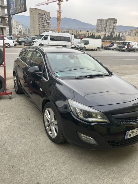 Opel Astra • 2013 • 200,000 km 1