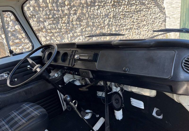 Volkswagen T4 • 1972 • 34,000 km 3