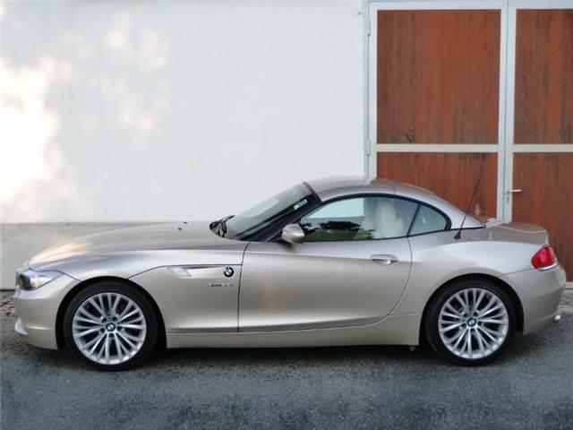 BMW Z4 • 2011 • 118,000 km 2