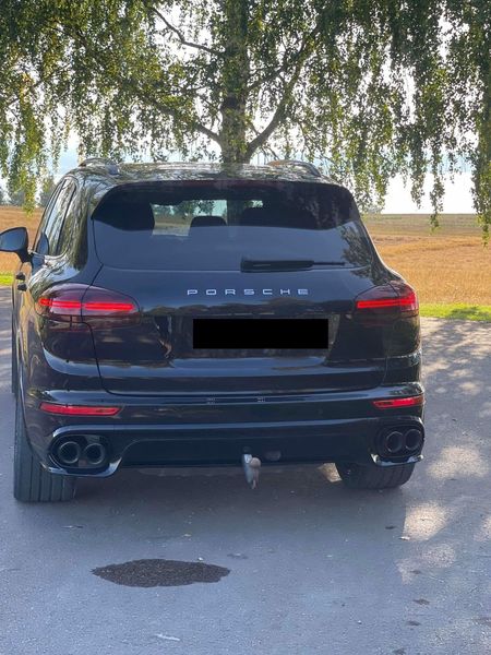 Porsche Cayenne • 2016 • 141,500 km 3