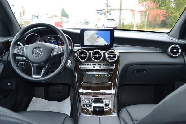 Mercedes-Benz GLC • 2018 • 16,681 km 3