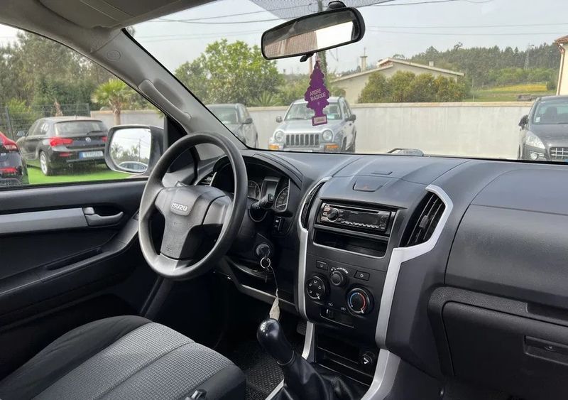 Isuzu D-MAX • 2015 • 113,000 km 1