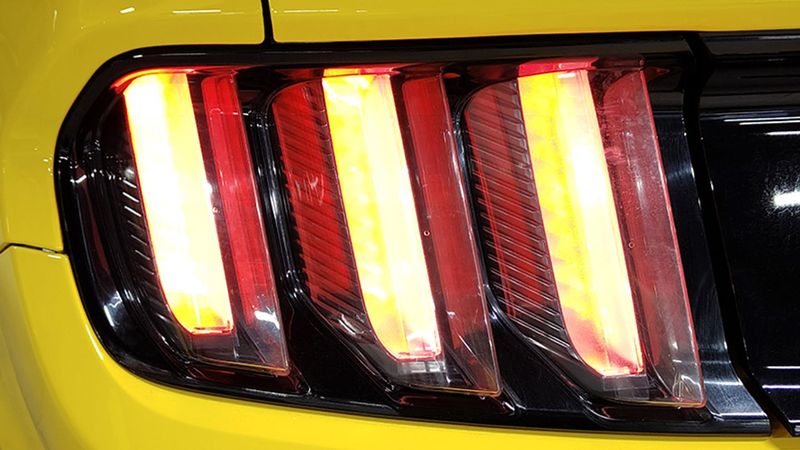 Ford Mustang • 2015 • 76,590 km 14