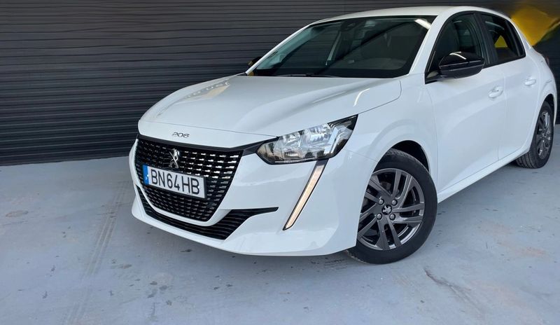 Peugeot 2008 • 2022 • 10,532 km 1