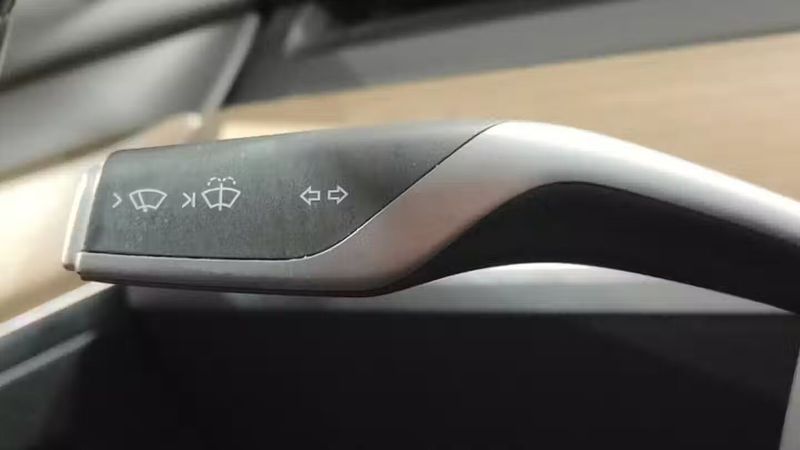 Tesla Model 3 • 2022 • 115,104 km 26