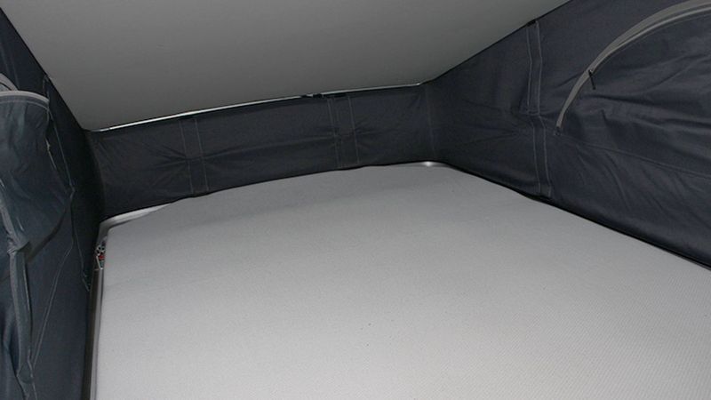 Volkswagen California • 2020 • 71,885 km 13