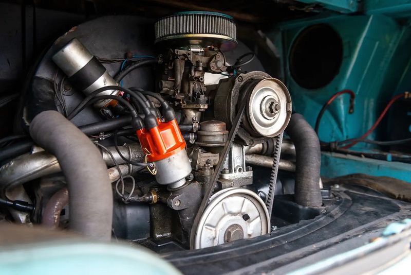 Volkswagen Multivan • 1989 • 220,800 km 10