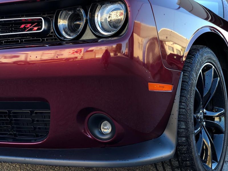 Dodge Challenger • 2017 • 127,000 km 6