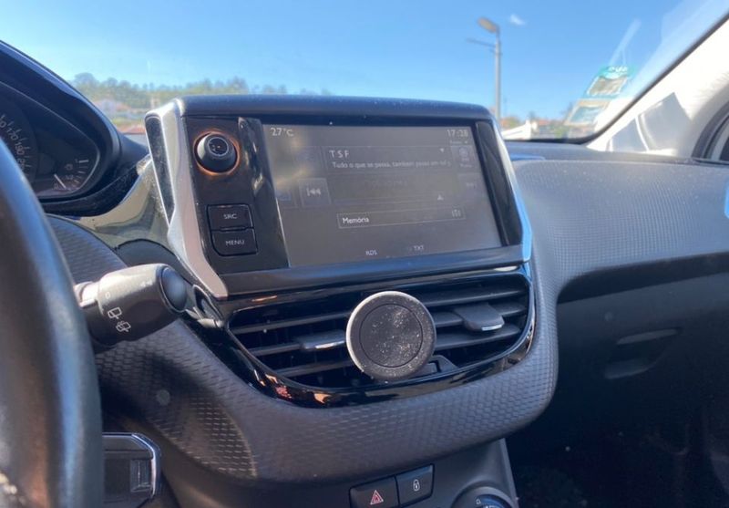 Peugeot 2008 • 2015 • 81,000 km 4