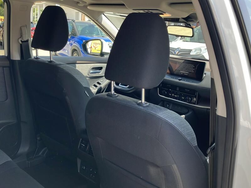 Nissan X-Trail • 2024 • 15,120 km 28