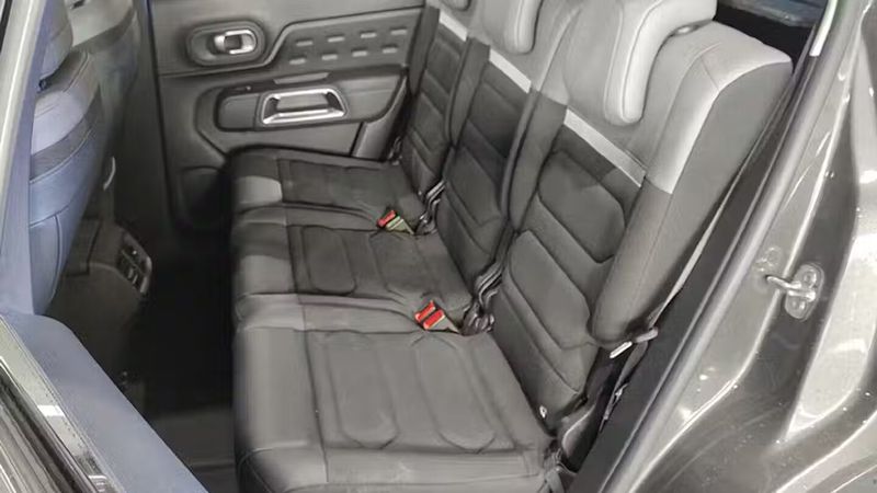 Citroën C5 • 2023 • 64,640 km 4