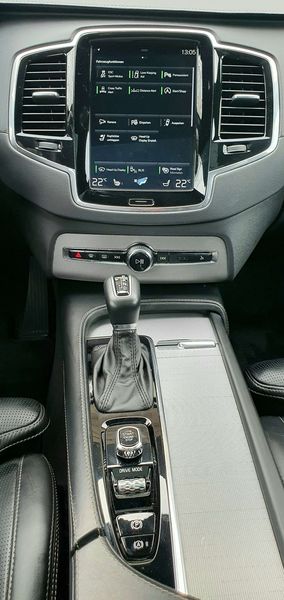 Volvo XC90 • 2018 • 99,957 km 13