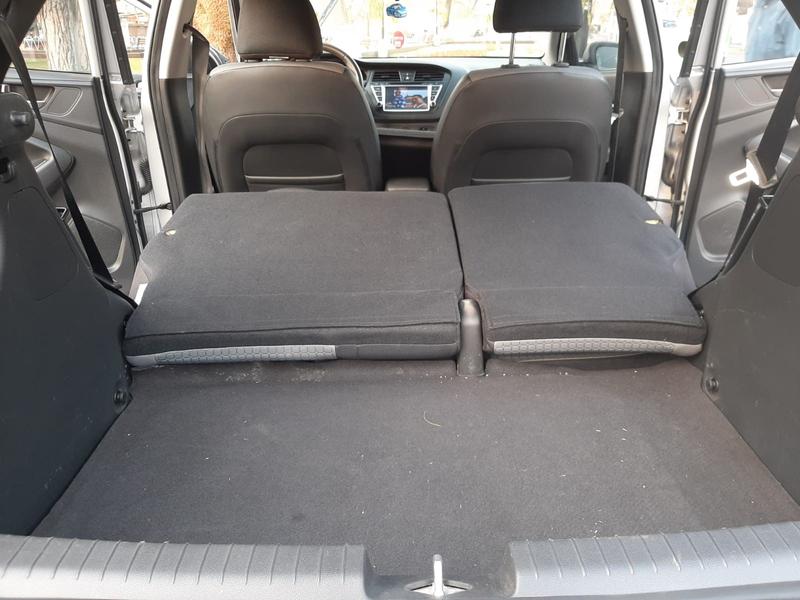 Hyundai i20 • 2018 • 21,000 km 6