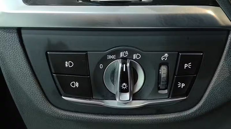 BMW X4 • 2019 • 92,264 km 11