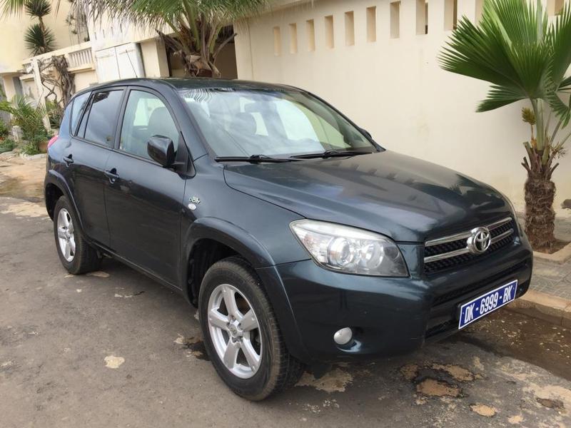 Toyota RAV4 • 2010 • 78,000 km 2