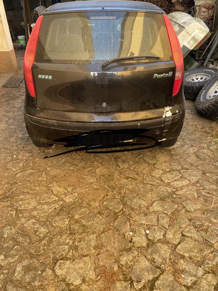 Fiat Punto • 2000 • 283,000 km 1